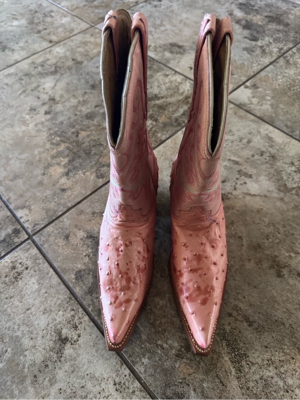 Pink genuine leather cowboy/cowgirl boots. U.S. size 6 Mexico size 25